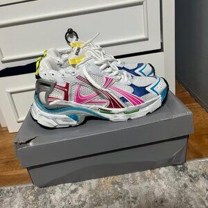 Balenciaga tracks